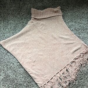 Elegant Fringe-Detail Shawl